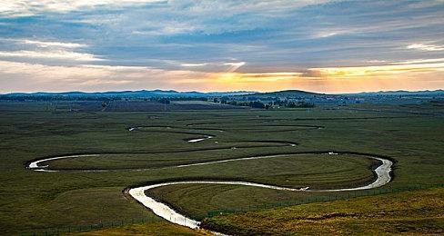 《漫威蜘蛛侠2》新广告短片 蜘蛛侠和迈尔斯大战毒液